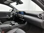 Mercedes-Benz A-klasse 180 Premium Plus Ledkoplampen | Apple CarPlay | Achteruitrijcamera | Spiegelpakket | Keyless-Go | Sfeerverlichting. Inclusief 24 maanden Mercedes-Benz Certified garantie voor Europa.