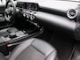 Mercedes-Benz A-klasse 180 Premium Plus Ledkoplampen | Apple CarPlay | Achteruitrijcamera | Spiegelpakket | Keyless-Go | Sfeerverlichting. Inclusief 24 maanden Mercedes-Benz Certified garantie voor Europa.