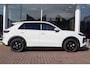 Volkswagen T-Roc 1.5 eTSI 116pk DSG Life First Edition | Stoel-/ Stuurwielverwarming | Dodehoek Detectie | Adaptive Cruise