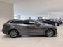 Mazda 6 Sportbreak 2.5 SkyActiv-G 194 Signature Metaalkleur | Trekhaak Met Afneembare Kogel | Achterbank verwarmd | Airco | Apple Carplay/Android Auto | Audio Installatie Premium | Autonomous Emergency Braking | Bluetooth Telefoonverbinding | Cruise Control Adaptief | Dodehoek detectie| Elektrisch Schuif/Kanteldak | Extra Getint Glas | Head-Up Display | LED Koplampen | Luxe Lederen Bekleding | Lichtmetalen Velgen 19'' | Navigatiesysteem Full Map | Start/Stop Systeem | Stoel Ventilatie Voor | Voorstoelen Verwarmd | Stuurwiel Verwarmd