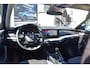 Skoda Octavia Combi 1.0 TSI Business Edition Plus 110 PK | LED Koplampen | Navigatie | Climate Control | Adaptive Cruise Control | Travel pakket | Apple Carplay/Android Auto | Elektrische achterklep | Privacy Glass | Parkeersensoren | Lichtmetalen velgen | €8.956,- Actiekorting | PRIJS = NETTO RIJKLAAR! | Direct leverbaar! |