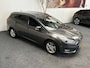 Ford Focus WAGON 1.5 150 PK ! TITANIUM TREKHAAK NAVIGATIE CRUISE CONTROL RIJSTROOKSESNOREN DODEHOEKSENSOREN ACHTERUITRIJCAMERA TREKHAAK ZEER MOOI !! 3010