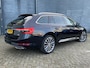 Skoda Superb Combi 1.4 TSI Plug-in Hybrid 217pk Automaat Laurin & Klement | Elekt Panoramisch schuif/kanteldak | Dealeronderhouden | Leer | Massage | Trekhaak 1600 kg |