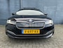 Skoda Superb Combi 1.4 TSI Plug-in Hybrid 217pk Automaat Laurin & Klement | Elekt Panoramisch schuif/kanteldak | Dealeronderhouden | Leer | Massage | Trekhaak 1600 kg |