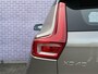Volvo XC40 1.5 T4 Recharge R-Design | Trekhaak | 360º Camera | Adaptieve cruise | Stoel/stuurverwarming | Parkeersensoren V+A | Volvo on Call | Standkachel | Keyless entry/start | Apple carplay/android auto |