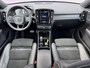 Volvo XC40 1.5 T4 Recharge R-Design | Trekhaak | 360º Camera | Adaptieve cruise | Stoel/stuurverwarming | Parkeersensoren V+A | Volvo on Call | Standkachel | Keyless entry/start | Apple carplay/android auto |