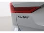 Volvo XC60 T6 Plug-in hybrid Ultra Black Edition | Trekhaak | Panoramadak | Head-Up | 360 Camera | Stoel+Stuurverwarming | 21 Inch