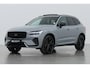 Volvo XC60 T6 Plug-in hybrid Ultra Black Edition | Trekhaak | Panoramadak | Head-Up | 360 Camera | Stoel+Stuurverwarming | 21 Inch