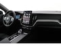 Volvo XC60 T6 Plug-in hybrid Ultra Black Edition | Trekhaak | Panoramadak | Head-Up | 360 Camera | Stoel+Stuurverwarming | 21 Inch