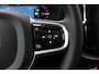 Volvo XC60 T6 Plug-in hybrid Ultra Black Edition | Trekhaak | Panoramadak | Head-Up | 360 Camera | Stoel+Stuurverwarming | 21 Inch