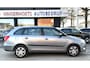 Skoda Fabia Combi 1.2 TSI Benzine Ambition 86 Pk 4 Cilinder. * Airco * Trekhaak * Cruise Control * Vingerhoets; Vierde Generatie Eersteklas Service. Al meer dan 100 jaar een begrip in de Brabantse Kempen,