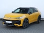 Volkswagen T-Roc R-Line First Edition 1.5 eTSI 150 PK | Black Style | Led Matrix | Trekhaak | Harman Kardon |