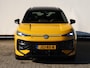 Volkswagen T-Roc R-Line First Edition 1.5 eTSI 150 PK | Black Style | Led Matrix | Trekhaak | Harman Kardon |