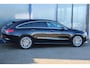 Mercedes-Benz CLA Shooting Brake 180 AUT7 Luxury Line LEDER NAVI CAMERA CARPLAY