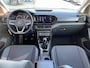 Volkswagen T-Cross 1.0 TSI Life / Parkeersensoren V+A / App Connect / Getint Glas / 17'' LMV / VW