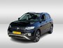 Volkswagen T-Cross 1.0 TSI Life / Parkeersensoren V+A / App Connect / Getint Glas / 17'' LMV / VW