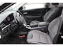 Kia Niro EV e-Niro DynamicPlusLine 64 kWh Navigatie / Stuur+Stoel Verw / Schuifdak / All-season banden
