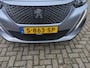 Peugeot e-2008 EV Active Pack 50 kWh 3 Fase 11kW | Navigatie 3D | Achteruitrijcamera | Parkeersensoren | Full-LED | Climate Control | !!