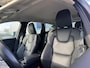 Volvo XC60 2.0 B5 Momentum Pro | Adaptieve Cruise Control | BLIS Dodehoek Detectie | Trekhaak | Stoelverwarming | Leder | Parkeercamera | Apple Carplay/Android Auto | Elektr. Achterklep |