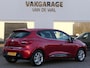 Renault Clio 0.9 TCe Eco2 Limited | Origineel Nederlands | Navigatie | DAB | Cruise Control | Parkeersenoren achter | Airco | Lichtmetalen velgen | Top onderhouden | 1e eigenaar