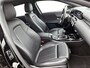 Mercedes-Benz A-klasse 160 Business Solution Luxury Ledkoplampen | MBUX augmented reality voor navigatie | Sfeerverlichting | Stoelverwarming voor | Achteruitrijcamera. Inclusief 24 maanden Mercedes-Benz Certified garantie voor Europa.
