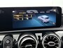 Mercedes-Benz A-klasse 160 Business Solution Luxury Ledkoplampen | MBUX augmented reality voor navigatie | Sfeerverlichting | Stoelverwarming voor | Achteruitrijcamera. Inclusief 24 maanden Mercedes-Benz Certified garantie voor Europa.