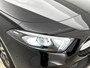 Mercedes-Benz A-klasse 160 Business Solution Luxury Ledkoplampen | MBUX augmented reality voor navigatie | Sfeerverlichting | Stoelverwarming voor | Achteruitrijcamera. Inclusief 24 maanden Mercedes-Benz Certified garantie voor Europa.
