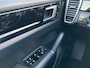 Porsche Cayenne Coupé 3.0 E-Hybrid PHEV 360° Pano SportChrono Luchtvering Bose Carplay Leer Memory UITSTRALING!