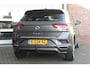 Volkswagen T-Roc 1.5 TSI Sport Business R-Line | Trekhaak | All Seasons | Dealer onderhouden |