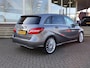 Mercedes-Benz B-klasse 180 AUT. + 19 INCH LMV | TREKHAAK | LED | CAMERA | STOELVERW. | NAVIGATIE