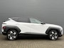 Hyundai Kona New 1.6 GDI HEV 141pk DCT Premium Two Tone | WINTERSALE! | Trekhaak | Navigatie | BOSE Speakers | Stoelventilatie | Stoel & Stuurverwarming