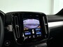 Volvo XC40 T4 Plug-in hybrid Plus Dark | Parkeercamera | Stoel- en Stuurverwarming | Trekhaak