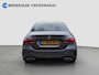 Mercedes-Benz A-klasse 180 AMG | Sfeerverlichting | Stoelverwarming | Apple Carplay | Navigatie | AMG-styling | Achteruitrijcamera | Apple Carplay/Android Auto|telefoonintegratie premium
