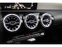 Mercedes-Benz A-klasse 180 Business Solution AMG Night Pakket Automaat Panoramadak Sfeerverlichting Widescreen Achteruitrijcamera