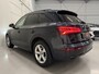 Audi Q5 2.0 TFSI quattro Sport PANO/TREKHAAK/LUCHTVERING/HEAD-UP/VOL-LEER/KEYLESS/CAMERA/STOEL+STUURVERW/BLACK-OPTIC/ELECTR.A.KLEP/VOLLEDIGE ONDERHOUDS HISTORIE