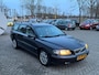 Volvo V70 2.4 Comfort Line - Cruise Control - Airco - RIJDT & SCHAKELT GOED!