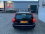 Volvo V70 2.4 Comfort Line - Cruise Control - Airco - RIJDT & SCHAKELT GOED!