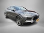 Porsche Cayenne Coupé 3.0 E-Hybrid | Sport Chrono | Panoramadak | Sportstoelen | El. Trekhaak | NL Auto | Porsche Dealeronderhouden |