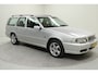 Volvo V70 2.5 Exclusive-Line | MEENEEMPRIJS | leder | airco | kanteldak | radio