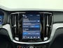 Volvo V60 T8 455pk AWD Ultra Perf. Ed. Dark / Panorama dak / Sport stoelen / Head up display / Harman Kardon / Camera rondom /