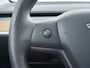 Tesla Model 3 RWD SR plus 325PK Trekhaak Lmv 18" AutoPilot Leder Panoramadak Adaptive-Cruise Camera's Elektr.-Stuur+Stoelen+Spiegels+Geheugen+Easy-Entry+Verwarmde stoelen Park assistent Pdc WIFI Lane-Assist Speed-Assist Navi LED DAB Keyless One-Pedal-Drive SOH 82% 1.000Kg Trekgewicht 1e Eigenaar Origineel Nederlandse Auto Fabrieksgarantie op Accu en Motor tot 10-12-2027/160.000km