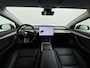 Tesla Model 3 Long Range AWD 75kWh Facelift Warmtepomp Trekhaak SOH 88% Wrap AutoPilot Leder Panoramadak Adaptive-Cruise Camera's Elektr.-Stuur+Stoelen+Spiegels+Geheugen+Easy-Entry+Verwarmde stoelen Park assistent Pdc WIFI Lane-Assist Privacy Glas Navi LED DAB Voorverwarmen interieur Keyless One-Pedal-Drive 4WD 1.000KG Trekgewicht Origineel Nederlandse Auto Fabrieksgarantie op Accu en Motor tot 26-11-2029/192.00km