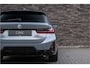 BMW 3-Serie Touring 330e xDrive | M-Sport | Live Cockpit | Panorama | Leder | Memory | ACC | Head-Up | H&K | 19"LM | Skyscraper Grau
