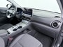 Hyundai Kona Electric EV 64kWh SOH 100% Trekhaak Warmtepomp Navi Camera Ecc Adap.Cruise Head-Up Display Apple Carplay/Android Auto Pdc Fashion Keyless Lane Assist Dodehoek Detector FCA Privacy Glas Regensensor Bluetooth 1e Eigenaar Origineel Nederlandse Auto