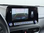 Hyundai Kona Electric EV 64kWh SOH 100% Trekhaak Warmtepomp Navi Camera Ecc Adap.Cruise Head-Up Display Apple Carplay/Android Auto Pdc Fashion Keyless Lane Assist Dodehoek Detector FCA Privacy Glas Regensensor Bluetooth 1e Eigenaar Origineel Nederlandse Auto