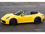 Porsche 911 Cabrio 3.0 Carrera 4 S Racing Yellow