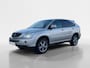 Lexus RX 400h Executive HYBRIDE | COMPLEET DEALER ONDERHOUDEN | TREKHAAK | OPEN DAK | LEDEREN BEKLEDING | STUURVERWARMING |MEENEEMPRIJS