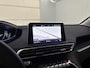 Peugeot 3008 Premium 130pk | 1ste eigenaar | Camera Voor + Achter | Electrische achterklep | Keyless Entry/Start | Navigatie | 19" Lichtmetalen Velgen | LEER/Stof | Elektrisch Verstelbare Bestuurdersstoel met Geheugen |