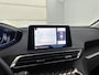 Peugeot 3008 Premium 130pk | 1ste eigenaar | Camera Voor + Achter | Electrische achterklep | Keyless Entry/Start | Navigatie | 19" Lichtmetalen Velgen | LEER/Stof | Elektrisch Verstelbare Bestuurdersstoel met Geheugen |