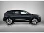 Peugeot 3008 Premium 130pk | 1ste eigenaar | Camera Voor + Achter | Electrische achterklep | Keyless Entry/Start | Navigatie | 19" Lichtmetalen Velgen | LEER/Stof | Elektrisch Verstelbare Bestuurdersstoel met Geheugen |